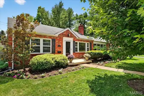 8548 Big Bend Boulevard, Webster Groves, MO 63119