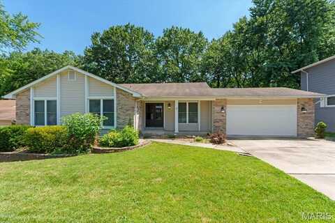 9 Pinehurst Court, Saint Peters, MO 63376