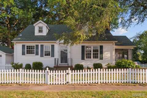 16 S 30th Street, Belleville, IL 62226