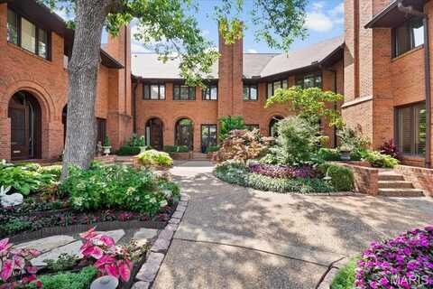 139 N Central Avenue, Saint Louis, MO 63105