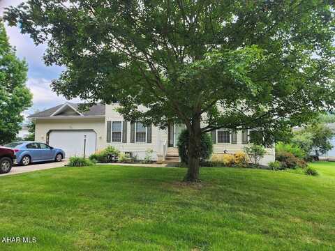 153 Richards Drive, Hollidaysburg, PA 16648