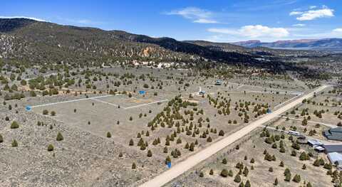 4250 W PINK CLIFFS, Hatch, UT 84735