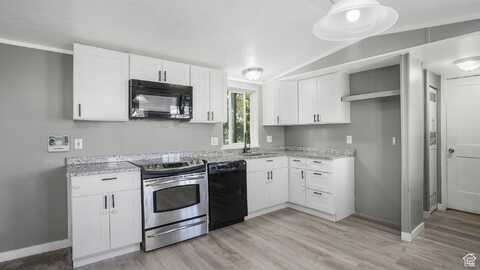 193 DARLINGTON, Layton, UT 84041