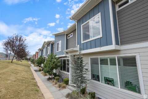 1011 W LAPIS FIELDS S, Bluffdale, UT 84065
