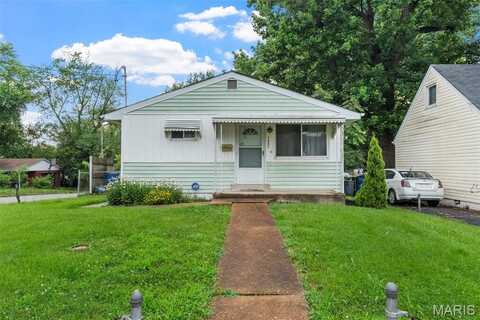 3301 Suncrest Avenue, Breckenridge Hills, MO 63114