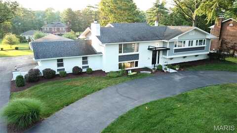 108 Pebble Acres Drive, Town and Country, MO 63141