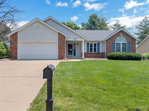 1024 Meadow Lake Drive, Maryville, IL 62062
