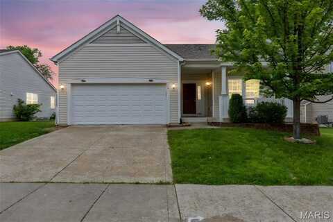 201 Brighton Park Drive, Saint Charles, MO 63303