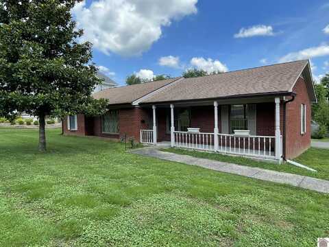 715 Backusburg Rd., Mayfield, KY 42066