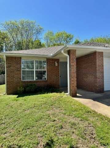 5904 Sara ST Unit #A, Fayetteville, AR 72704