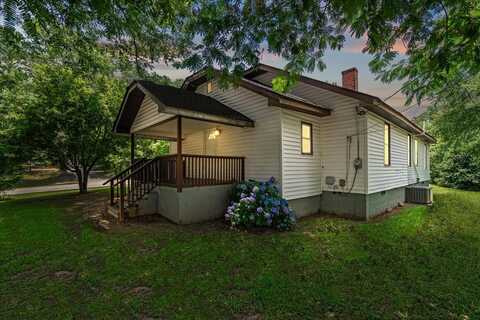 1423 Beulah Church Rd, Carrollton, GA 30117