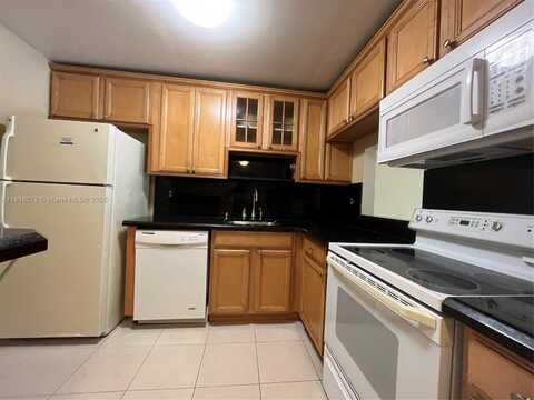 4324 NW 9th Ave, Deerfield Beach, FL 33064