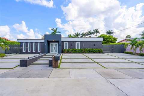 8241 NW 182nd St, Hialeah, FL 33015