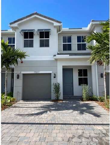 17017 SW 1st St, Pembroke Pines, FL 33027