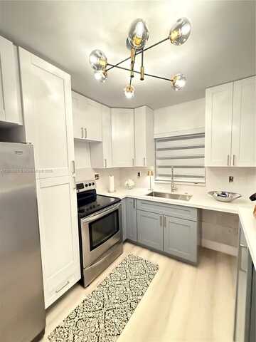 1111 NW 19th Ave, Miami, FL 33125