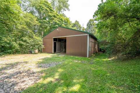 507 Center St, Vanderbilt, PA 15468