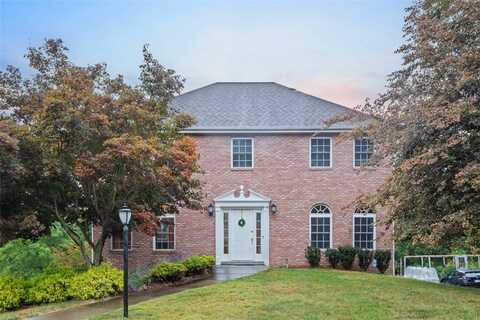 8310 Reagan Dr, McCandless, PA 15237