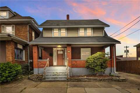 322 4th St, Ellwood City, PA 16117