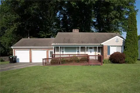 91 N Crescent Drive, Hermitage, PA 16148