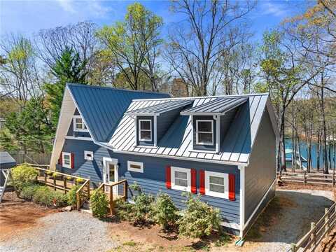 1047 Tranquility Lane, Hartwell, GA 30643