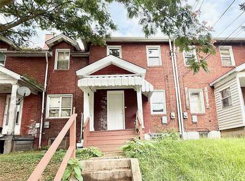 864 Vankirk St, Clairton, PA 15025