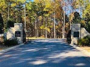 216 Harbor Point Road, Seneca, SC 29672