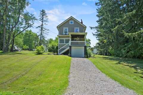 102 Clarks Ln, Adamstown, PA 16046