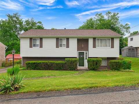 823 Clearview Dr, Penn Hills, PA 15147