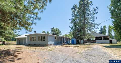 30880 7th St, Lebanon, OR 97355
