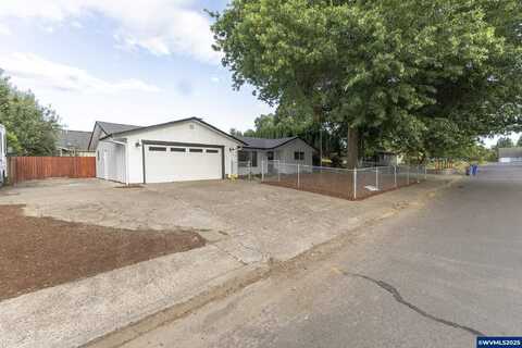 564 Tierra Dr NE, Salem, OR 97301