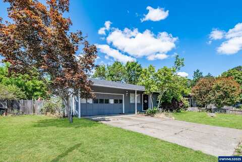 745 Azalea St, Lebanon, OR 97355