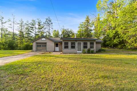 12110 Doty Street, Atlanta, MI 49709