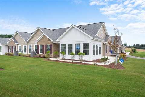 1082 Forest Oaks Drive, Center Twp, PA 16001