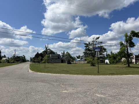 415 N Illinois Avenue, Gaylord, MI 49735