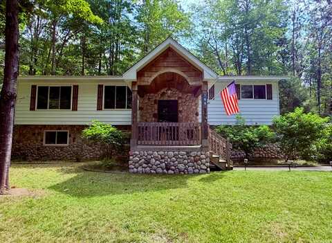 360 Chaney Point Drive, Roscommon, MI 48653