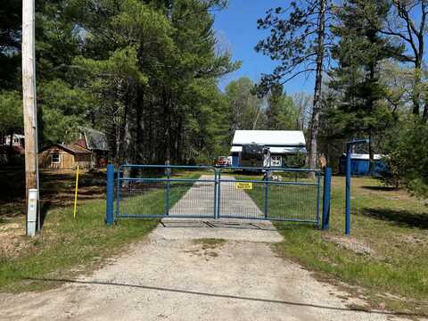 7877 Oak Road, Saint Helen, MI 48656