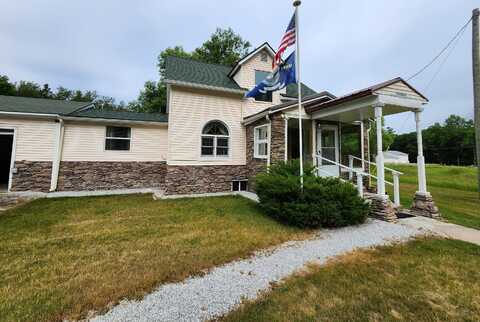 33556 S Townline Road, Drummond Island, MI 49726