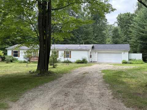 550 Goldenrod Drive, Houghton Lake, MI 48629