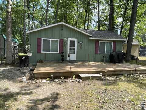 11052 W Higgins Lake Drive, Roscommon, MI 48653