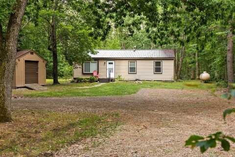 4670 Oakwood Drive, Lewiston, MI 49756