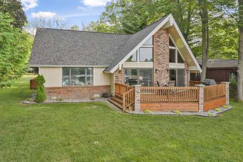 250 Driftwood Circle, Prudenville, MI 48651