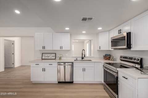 742 E 9TH Avenue, Mesa, AZ 85204