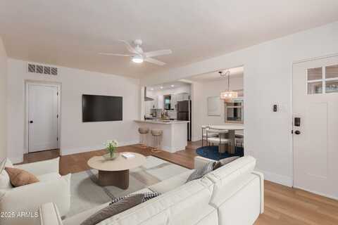 1821 W ROMA Avenue, Phoenix, AZ 85015