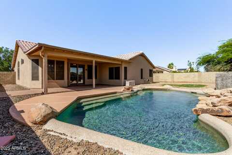 8207 W GLENN Drive, Glendale, AZ 85303