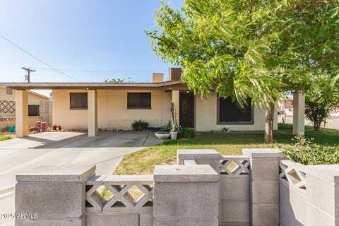 7706 W MITCHELL Drive, Phoenix, AZ 85033