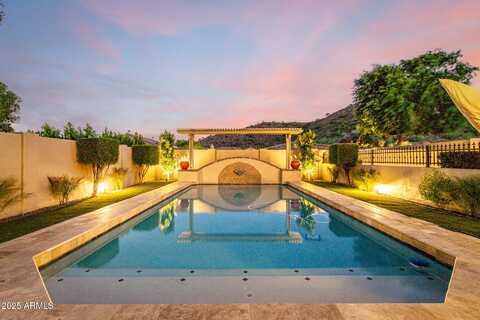 6743 W LUCIA Drive, Peoria, AZ 85383