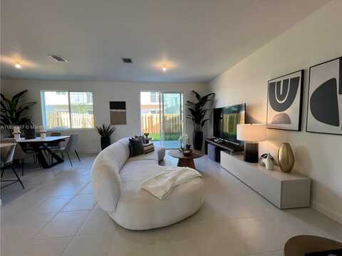651 SE 14th Ct, Homestead, FL 33034