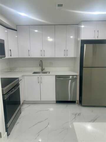 4166 Inverrary Dr, Lauderhill, FL 33319