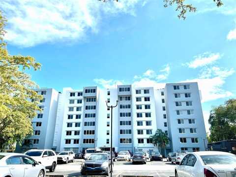 9001 SW 77th Ave, Miami, FL 33156