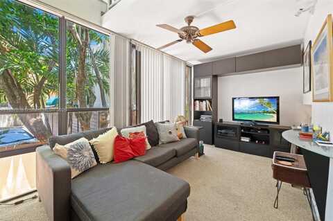 2778 Day Ave, Miami, FL 33133